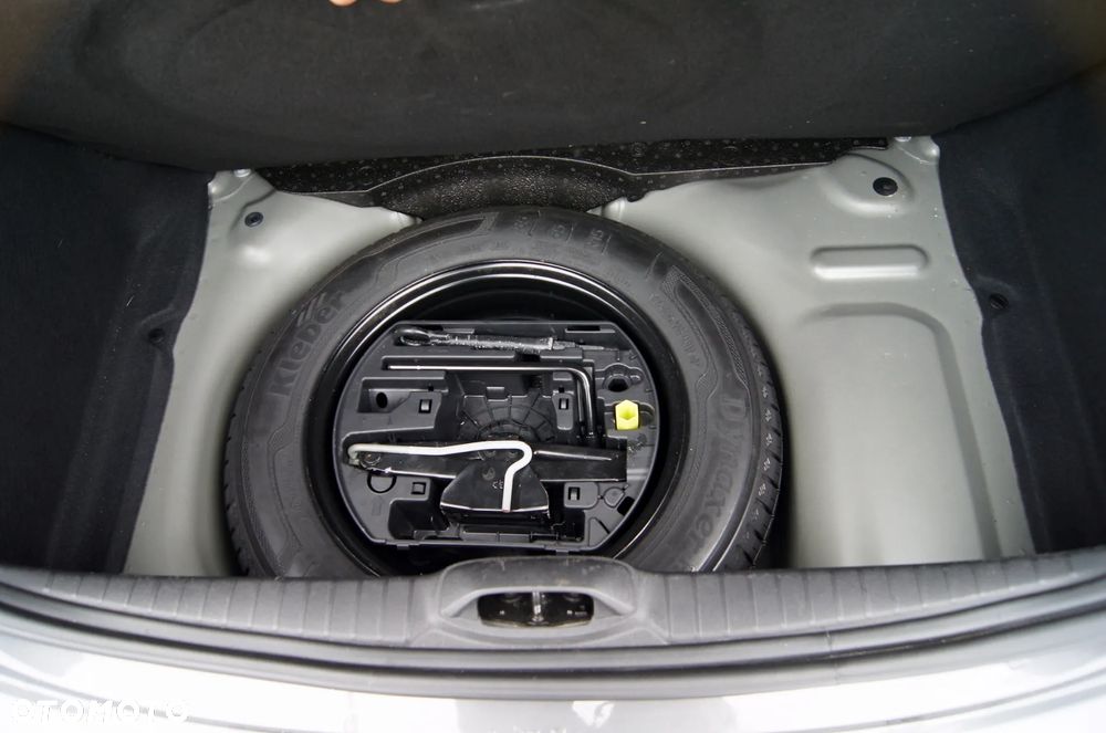 Peugeot 208 1.2 PureTech Style - 13
