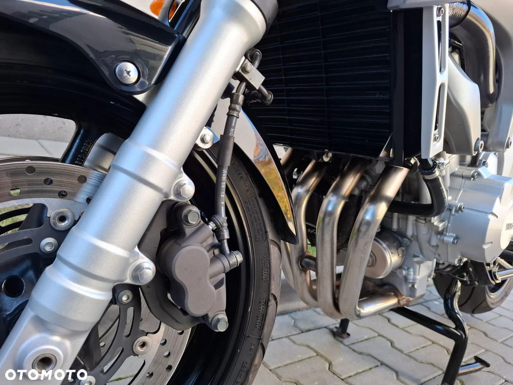 Yamaha FZ6 - 8