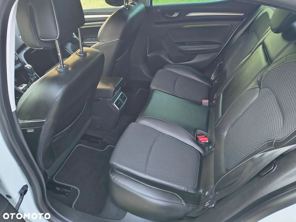 Renault Megane ENERGY dCi 130 BOSE EDITION - 26
