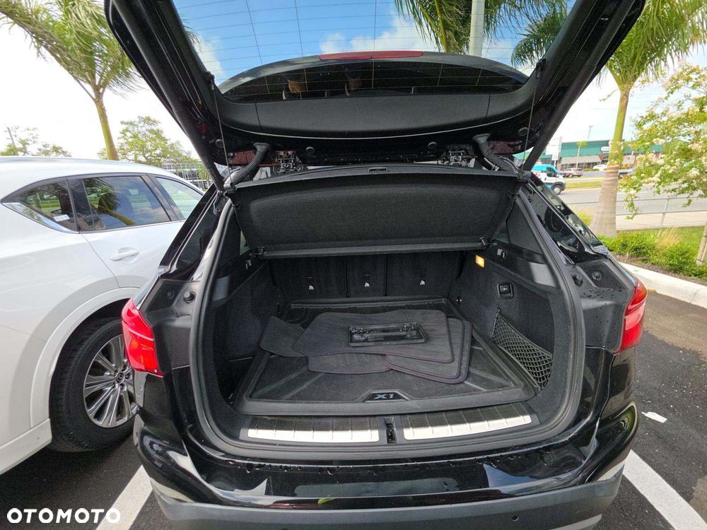 BMW X1 - 15
