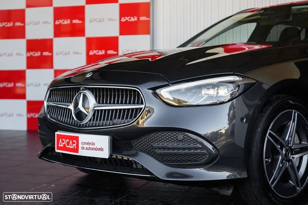 Mercedes-Benz C 300 e AMG Line - 11