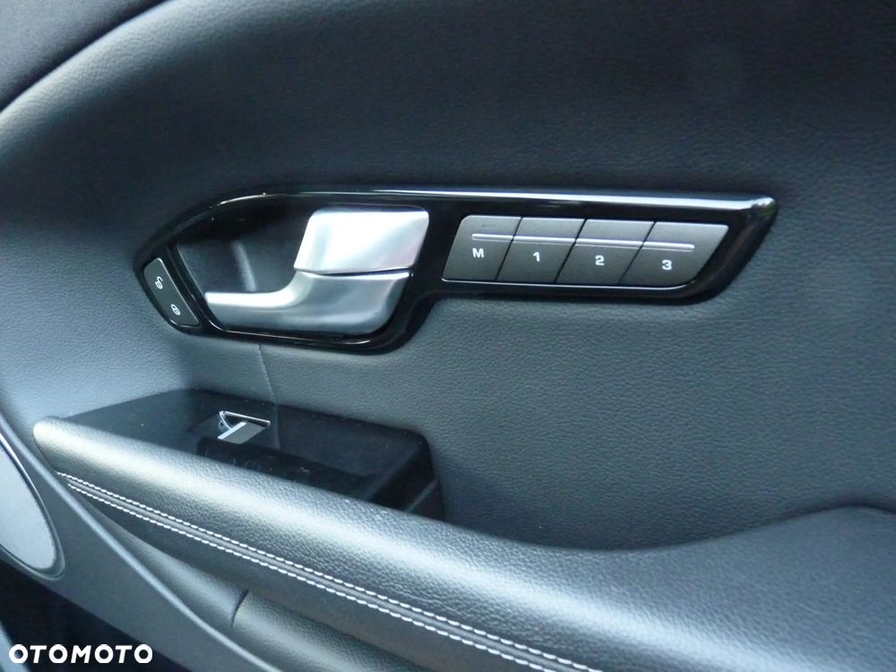 Land Rover Range Rover Evoque TD4 Landmark Edition - 8