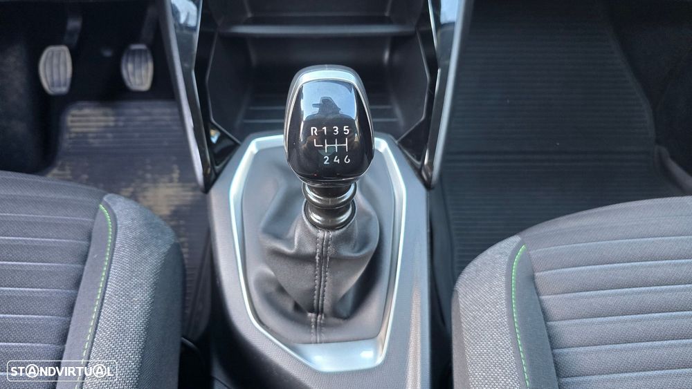 Peugeot 208 1.2 PureTech Active - 39
