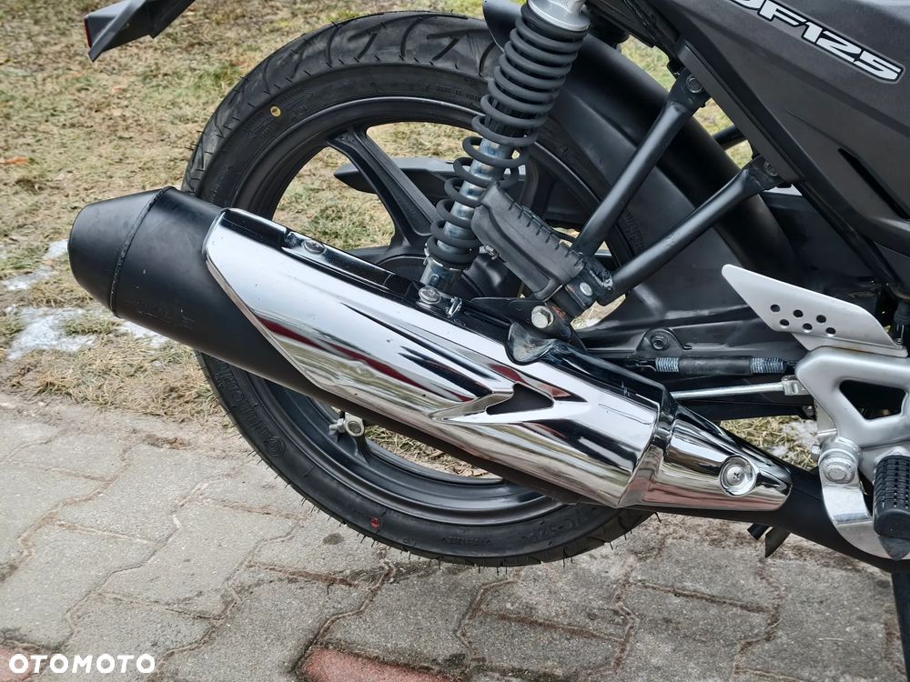 Honda CB - 8