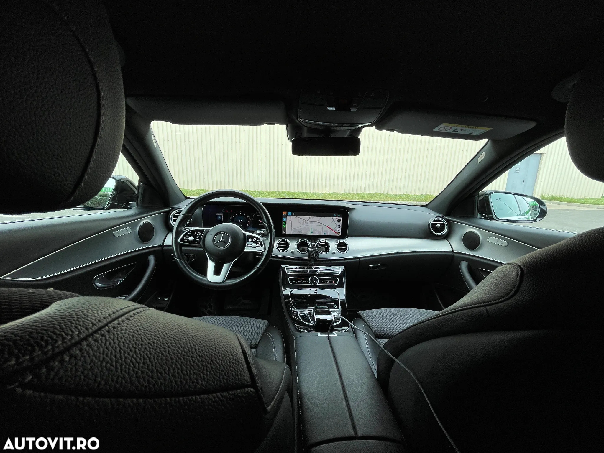 Mercedes-Benz E 200 4Matic T 9G-TRONIC Avantgarde - 17
