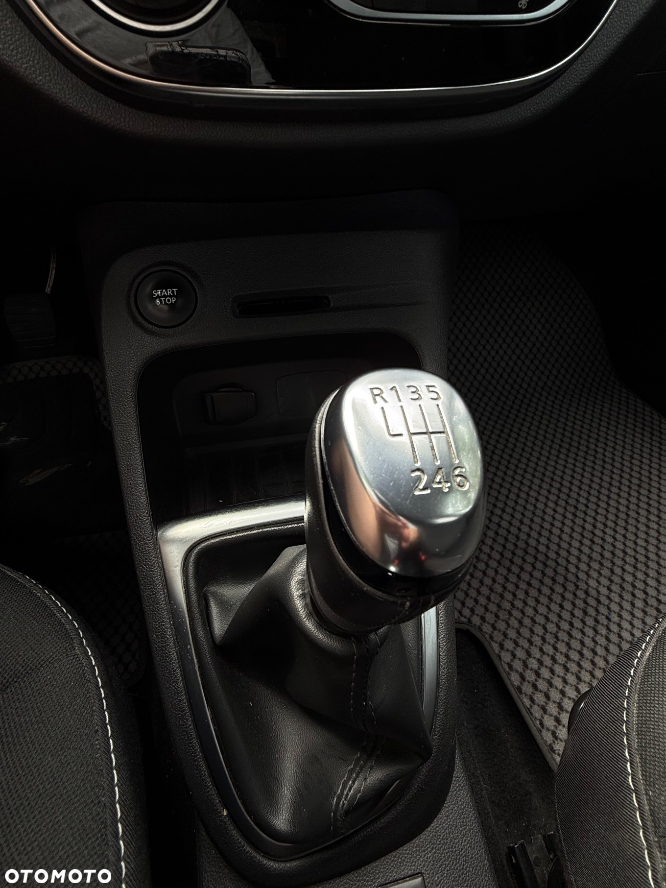 Renault Captur - 8