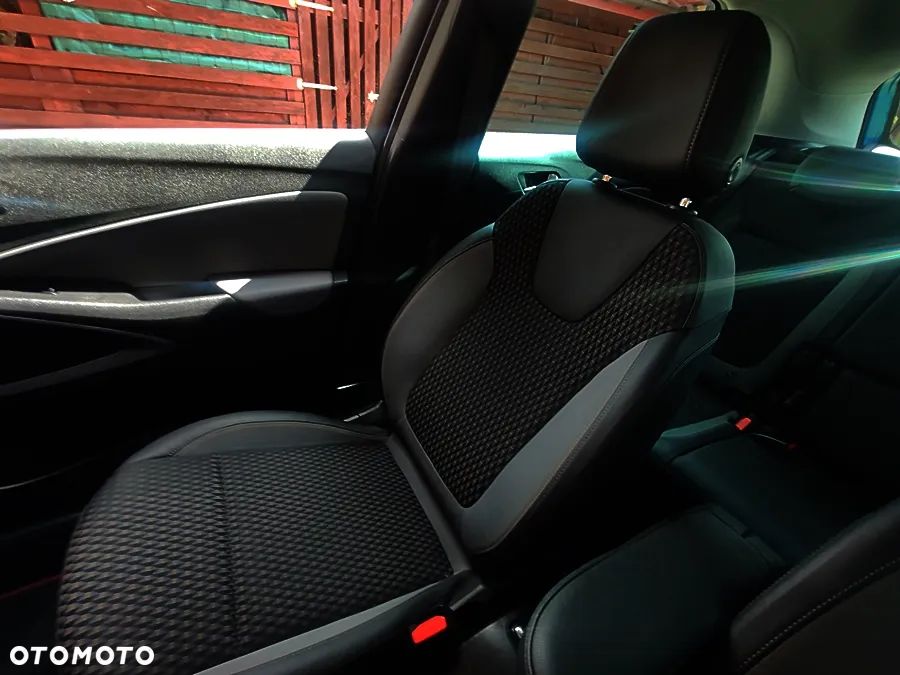 Opel Crossland X 1.2 T Edition S&S - 33