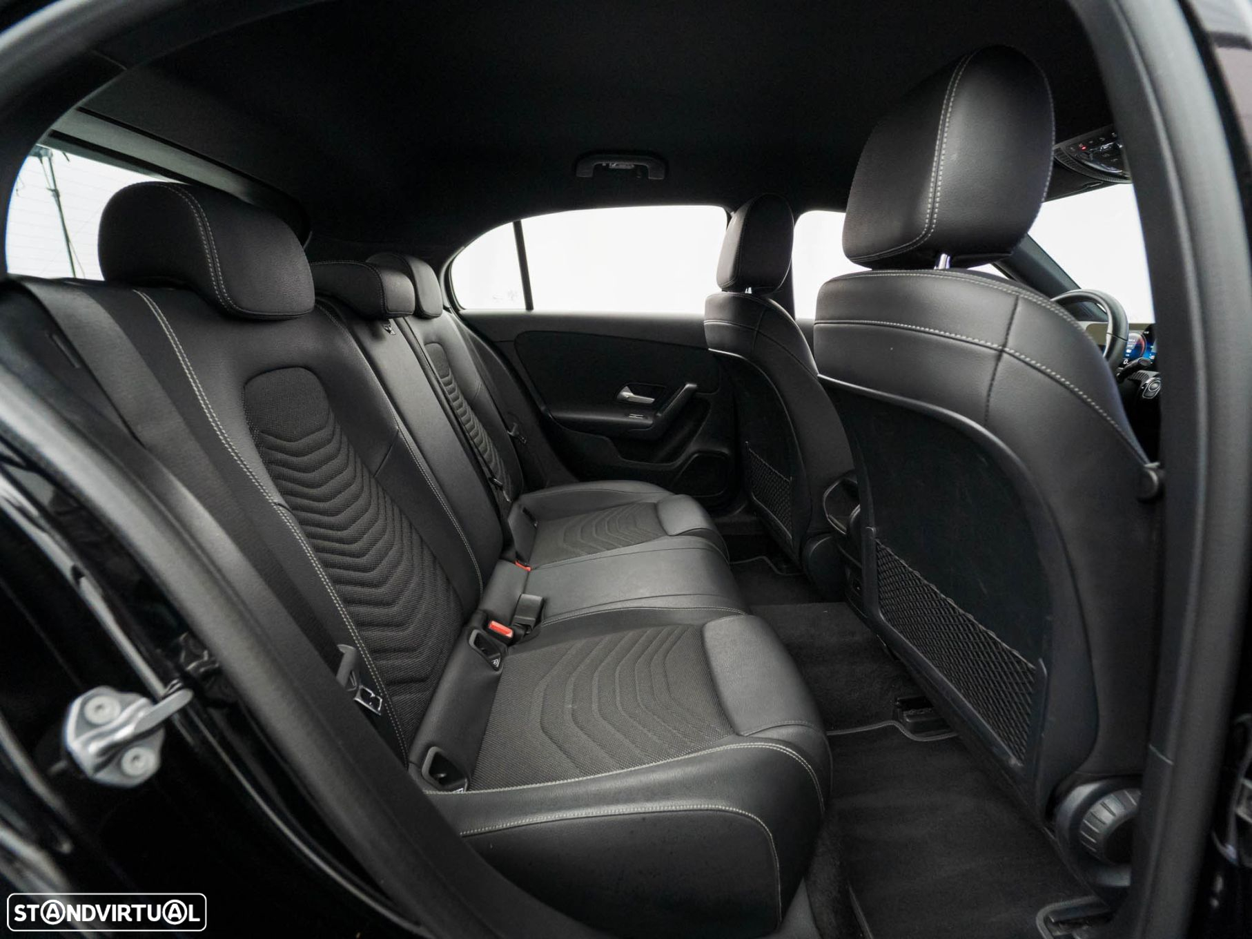 Mercedes-Benz A 250 e Style Plus - 36