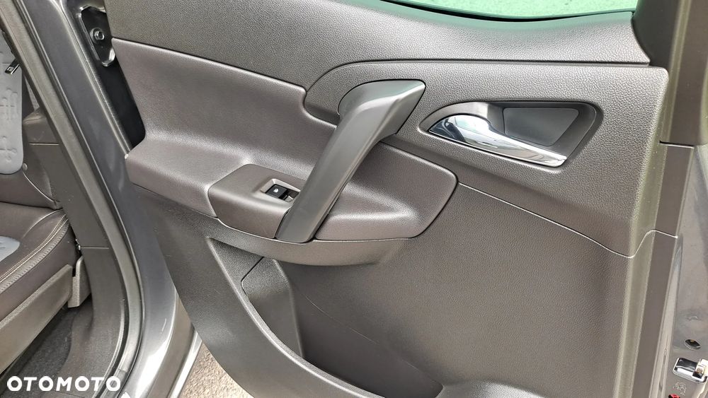 Opel Meriva - 13