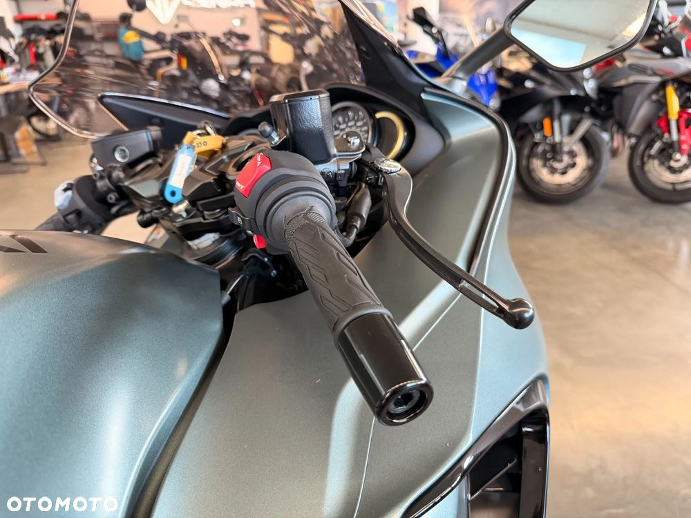 Suzuki Hayabusa - 8