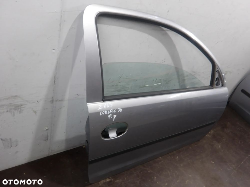 OPEL CORSA C 3D 1.0B  DRZWI PRAWE PRZEDNIE - 2