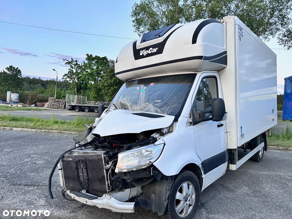 Mercedes-Benz Sprinter W907 - 4