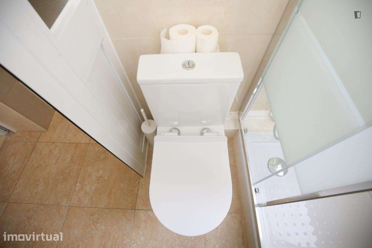 Quarto - localizado em São Bento Lisbon - Grande imagem: 3/32