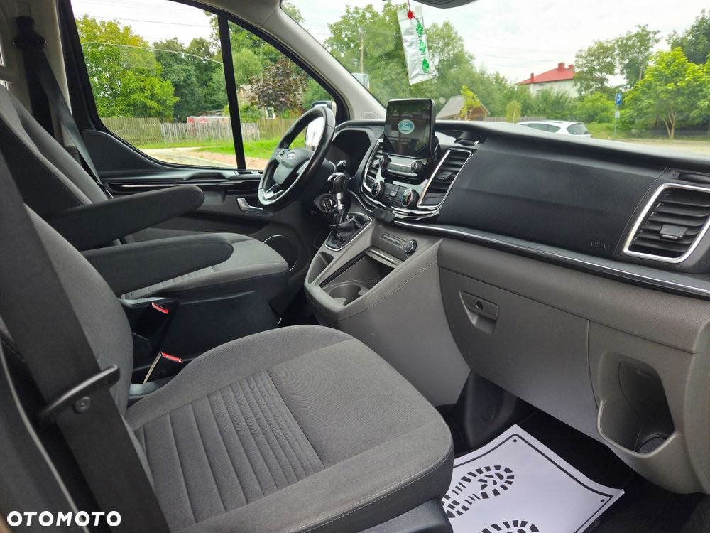 Ford Tourneo Custom 2.0 EcoBlue L2 Trend - 4