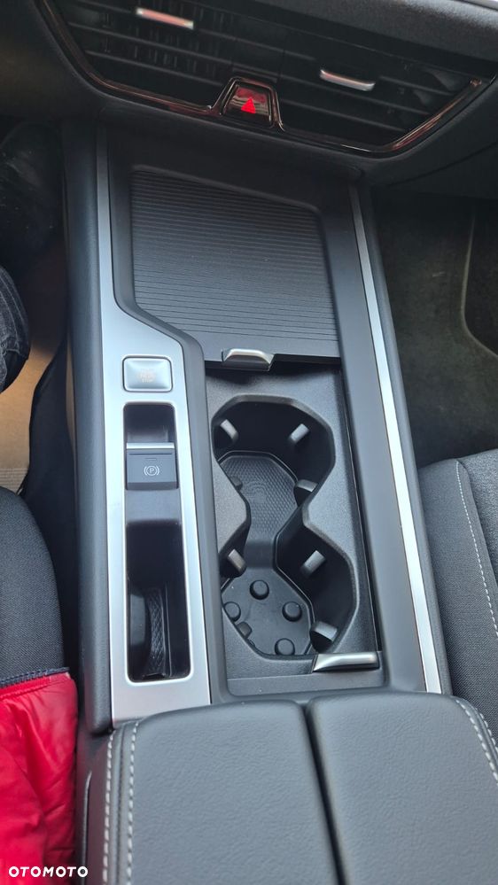 Volkswagen Passat - 13