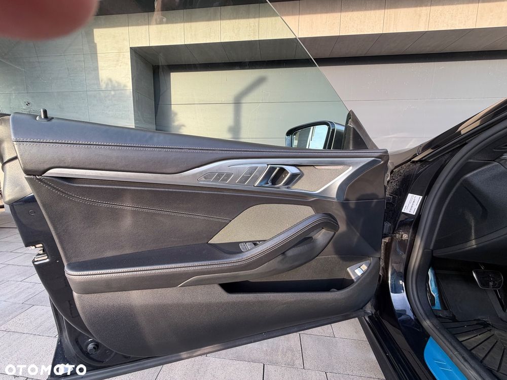 BMW Seria 8 M850i xDrive - 23