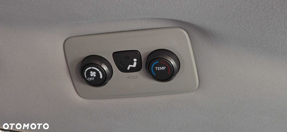 Toyota Sienna - 7