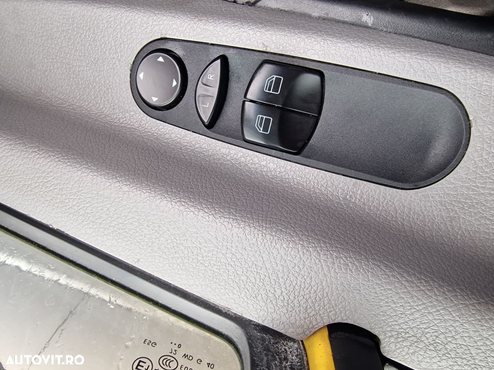 Mercedes-Benz SPRINTER 906 - 10