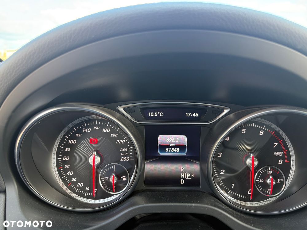 Mercedes-Benz CLA 250 4Matic 7G-DCT AMG Line - 16