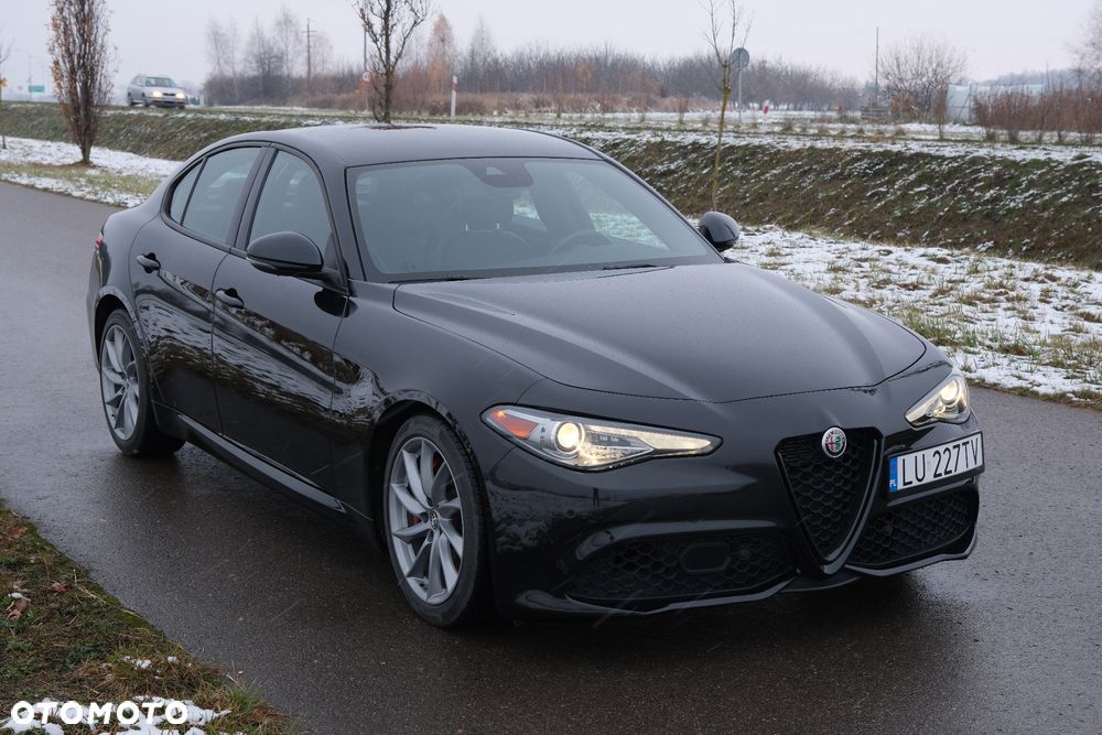 Alfa Romeo Giulia 2.0 Turbo 16V AT8 Veloce - 5