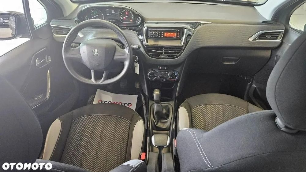 Peugeot 2008 1.2 Pure Tech Style - 10