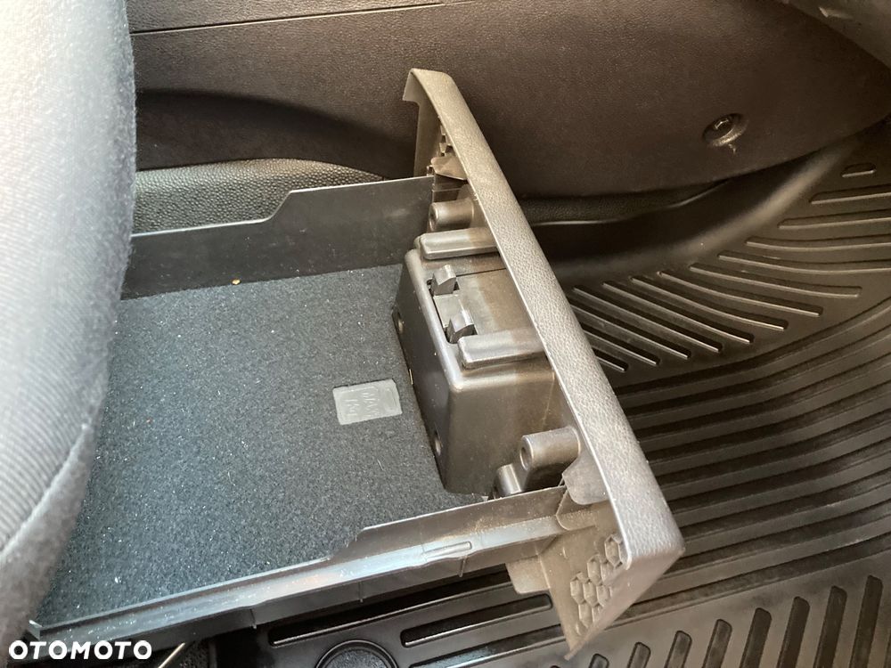 Ford Transit Courier Ambiente - 34
