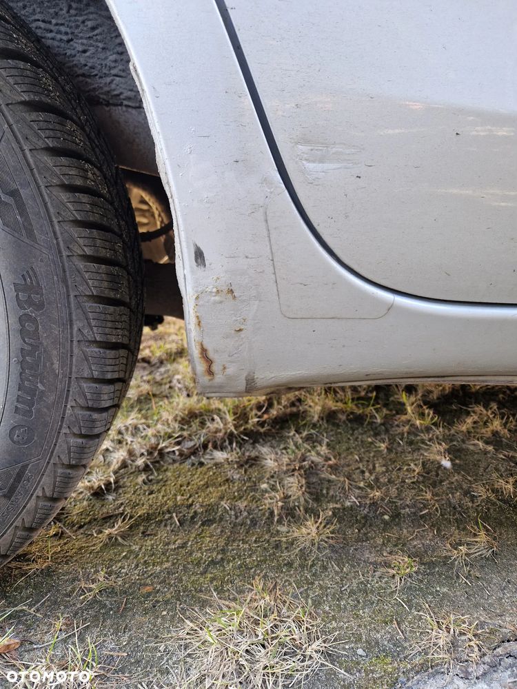 Toyota Yaris 1.3 Sol - 15