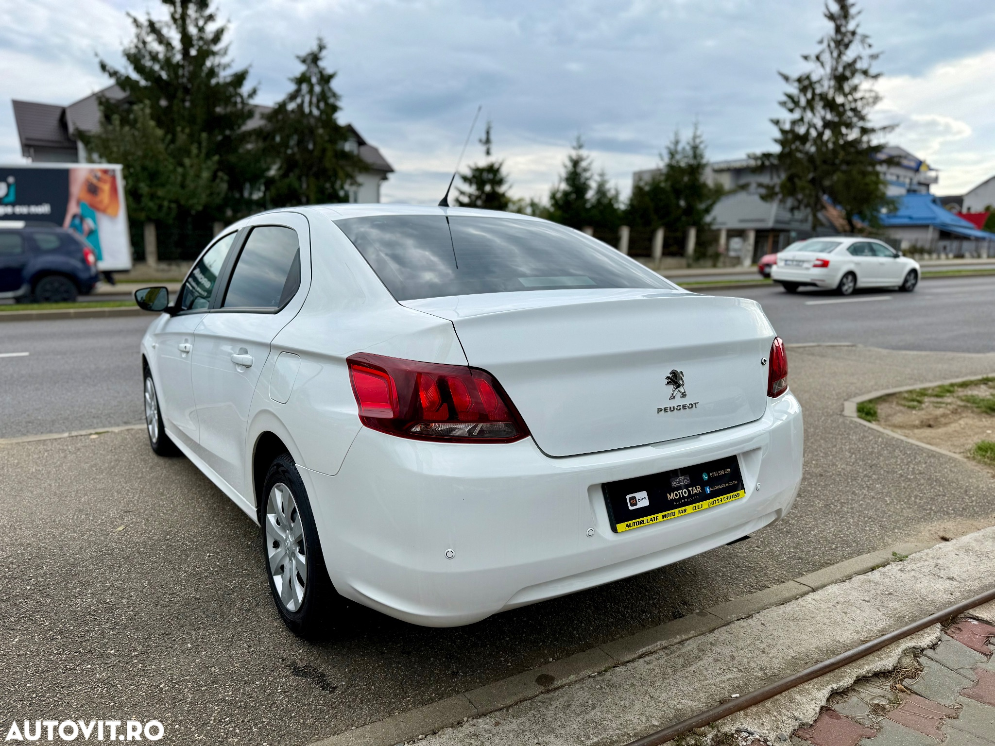 Peugeot 301 1.5 BlueHDI FAP Allure - 4