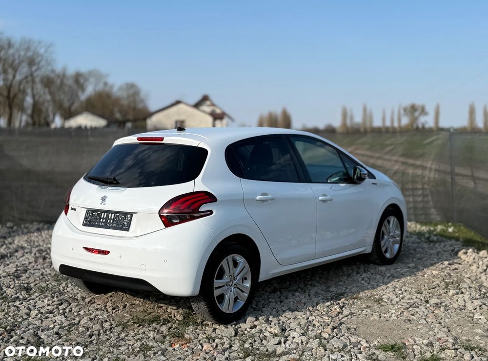 Peugeot 208 PureTech 82 Stop & Start Signature - 6