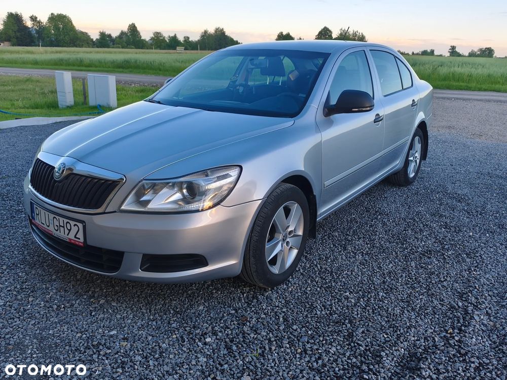 Skoda Octavia 1.6 Family Plus - 1