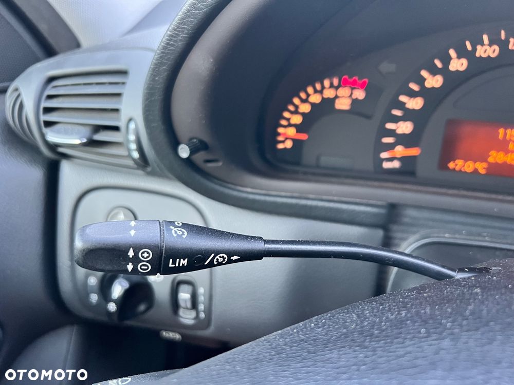 Mercedes-Benz Klasa C 180 Kompressor Classic - 19