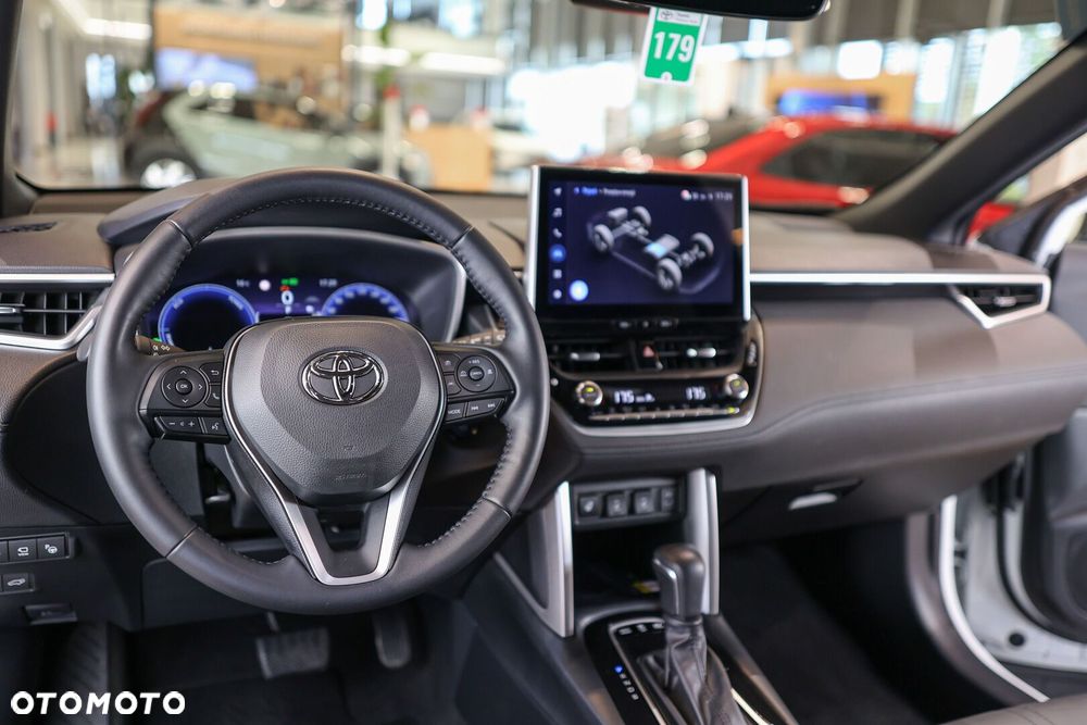 Toyota Corolla Cross 2.0 Hybrid Executive AWD - 23