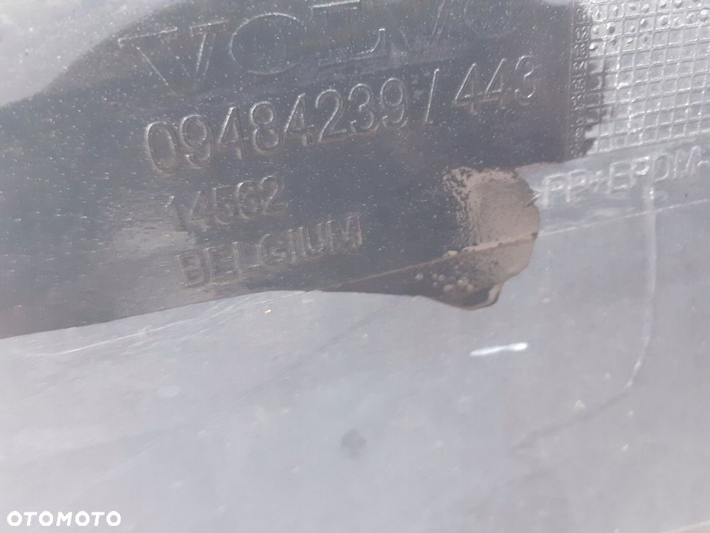 Zderzak przód Volvo V70 00-04r. 09484239/443 - 8