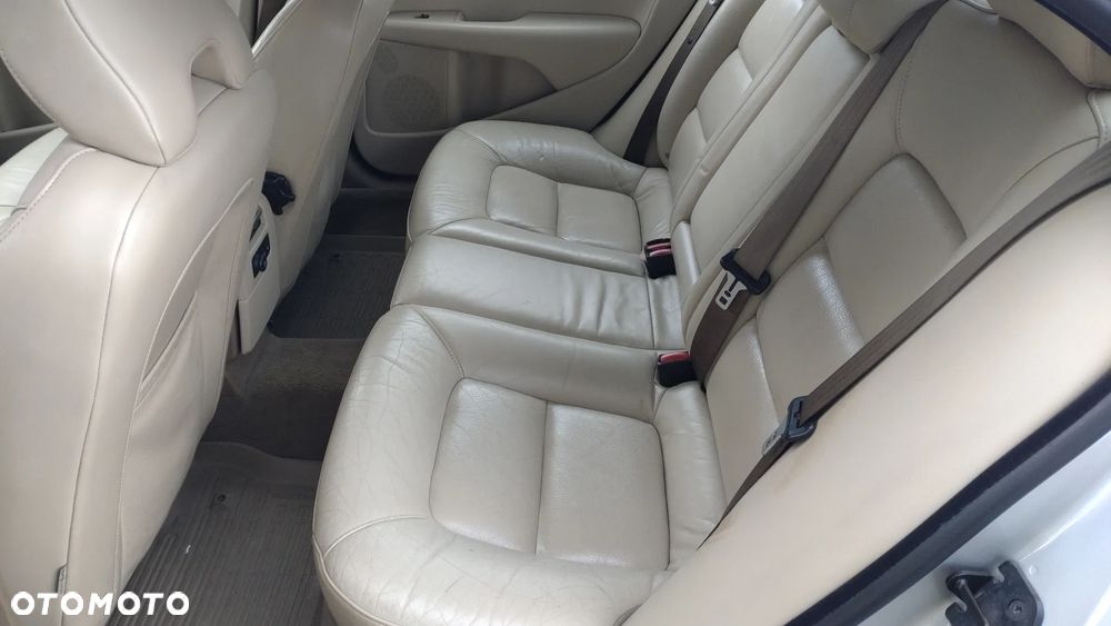 Volvo S80 2.4D Executive - 10