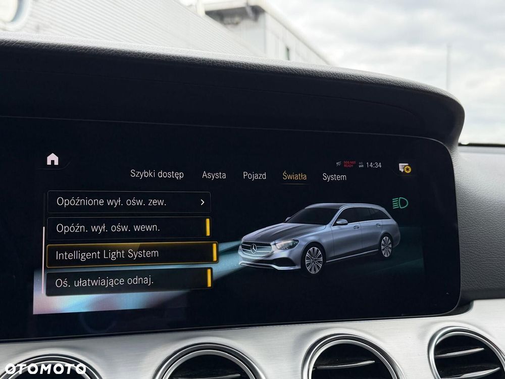 Mercedes-Benz Klasa E 220 d 4-Matic AMG/Avantgarde - 35