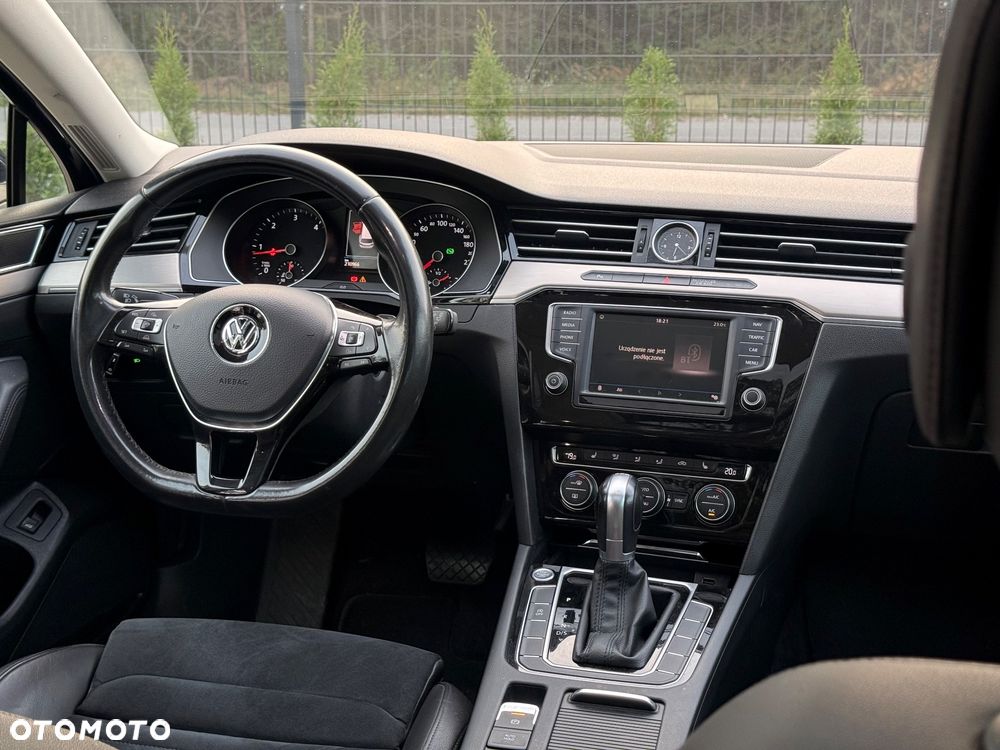 Volkswagen Passat 2.0 TDI BMT Highline DSG - 23