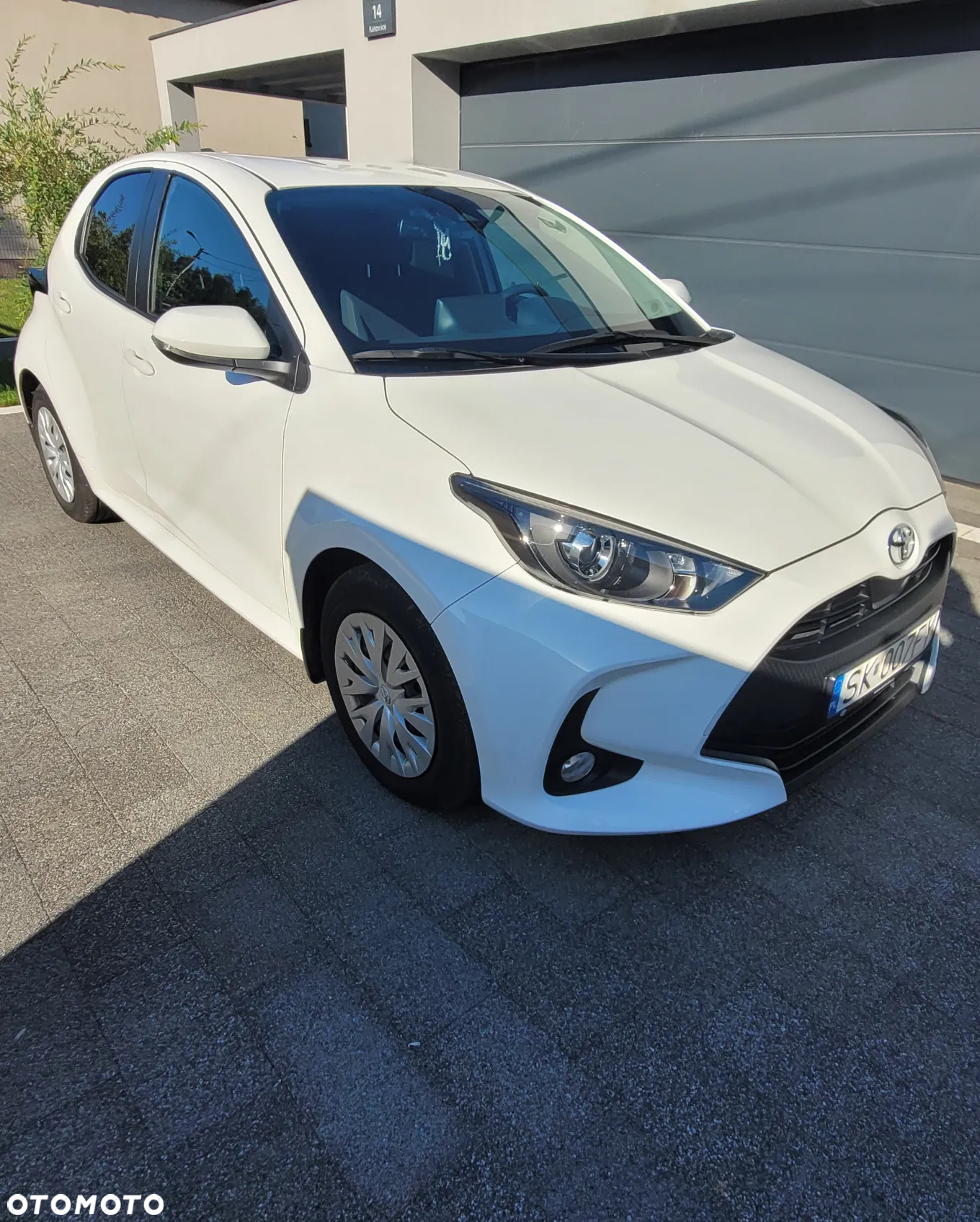 Toyota Yaris 1.5 Comfort CVT - 2