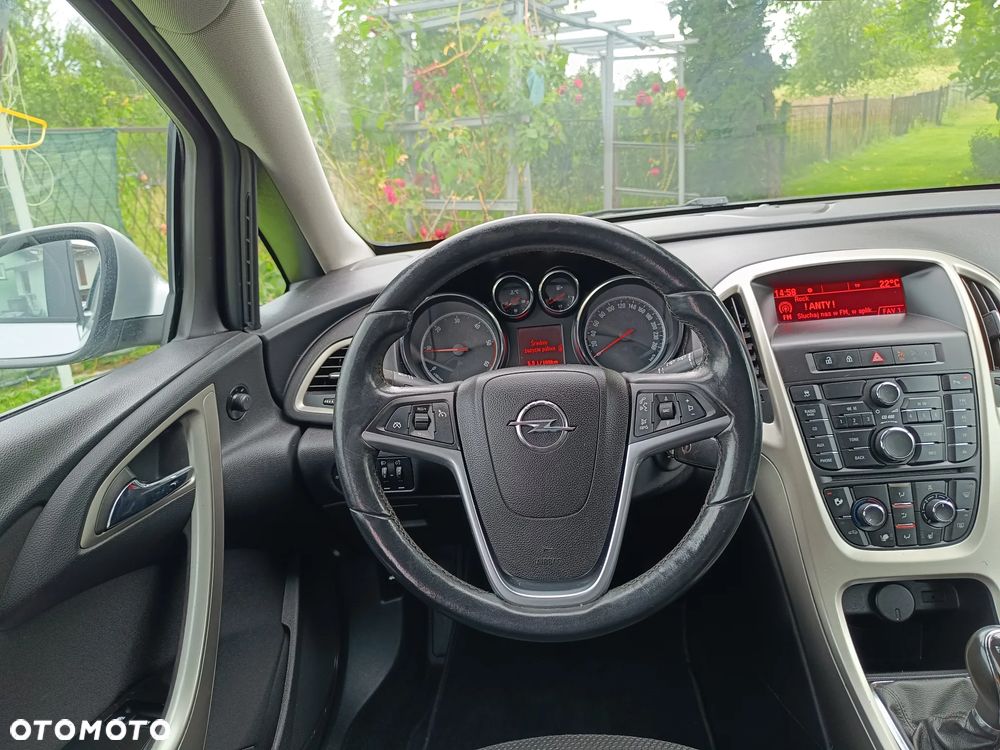 Opel Astra 1.7 CDTI - 9