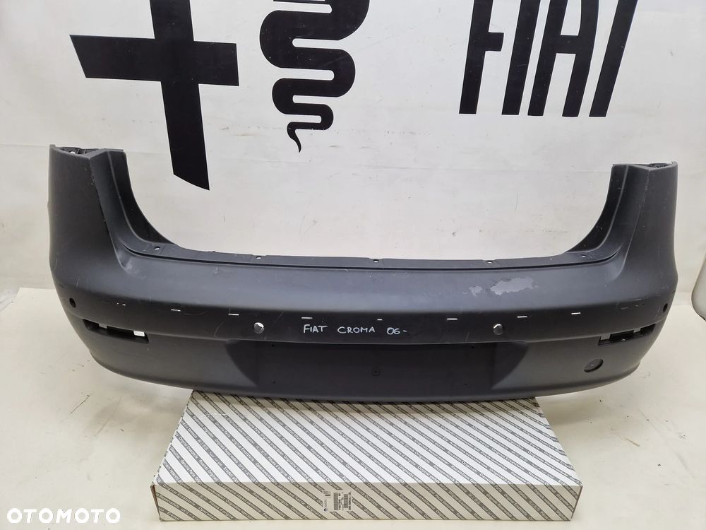 Zderzak tył tylny Fiat Croma pod listwy - 1