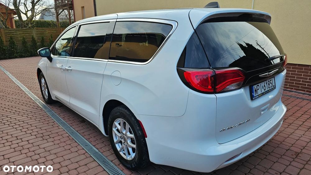 Chrysler Pacifica - 7