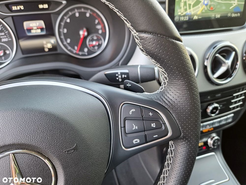 Mercedes-Benz Klasa B 250 7G-DCT Edition - 24