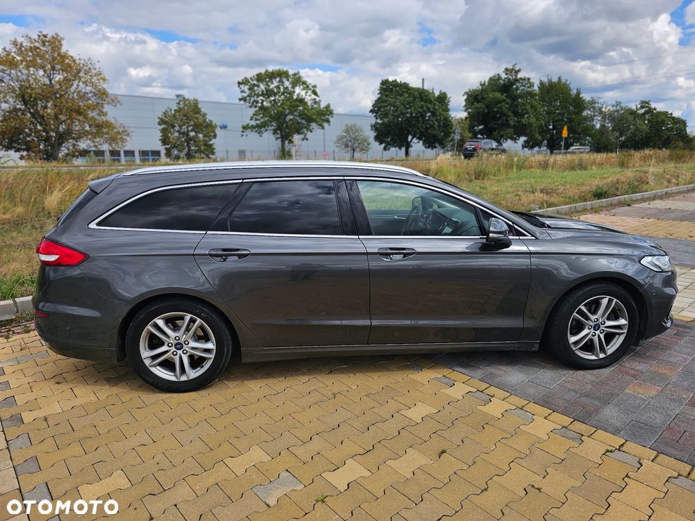 Ford Mondeo 2.0 EcoBlue Titanium - 4
