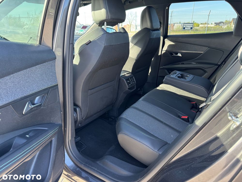 Peugeot 3008 PureTech 130 Stop & Start GPF EAT8 Allure - 16