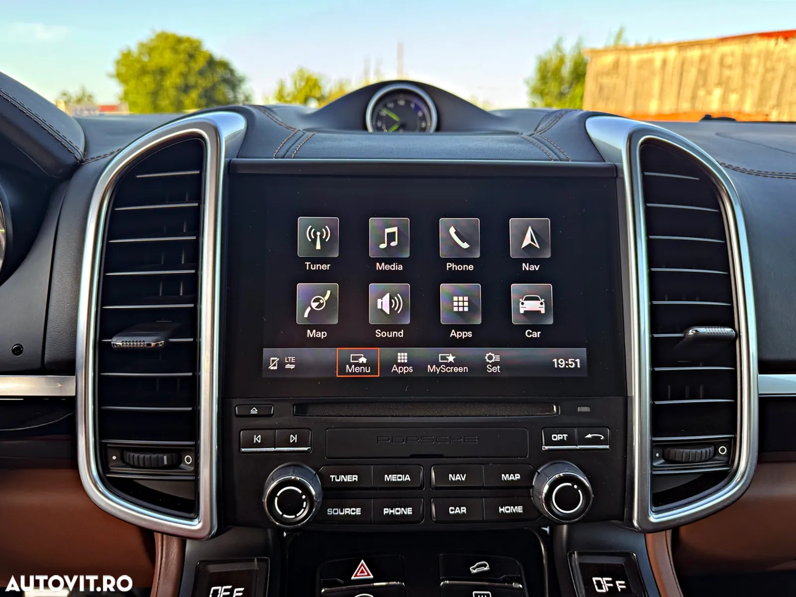 Porsche Cayenne S E-Hybrid Platinum Edition - 29