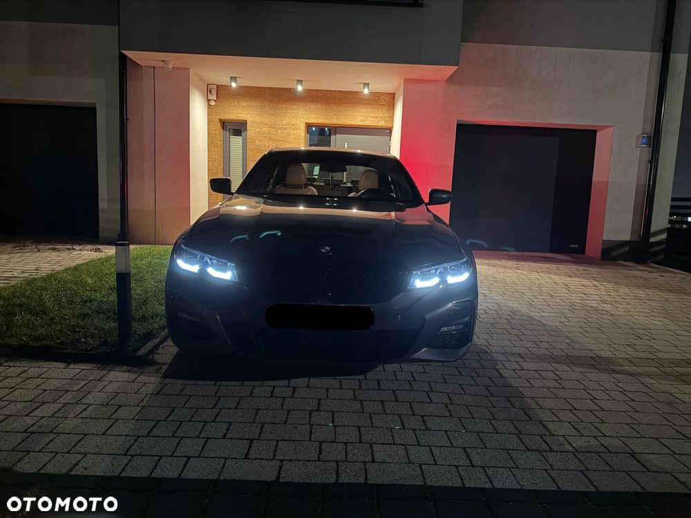 BMW Seria 3 330i M Sport sport - 9
