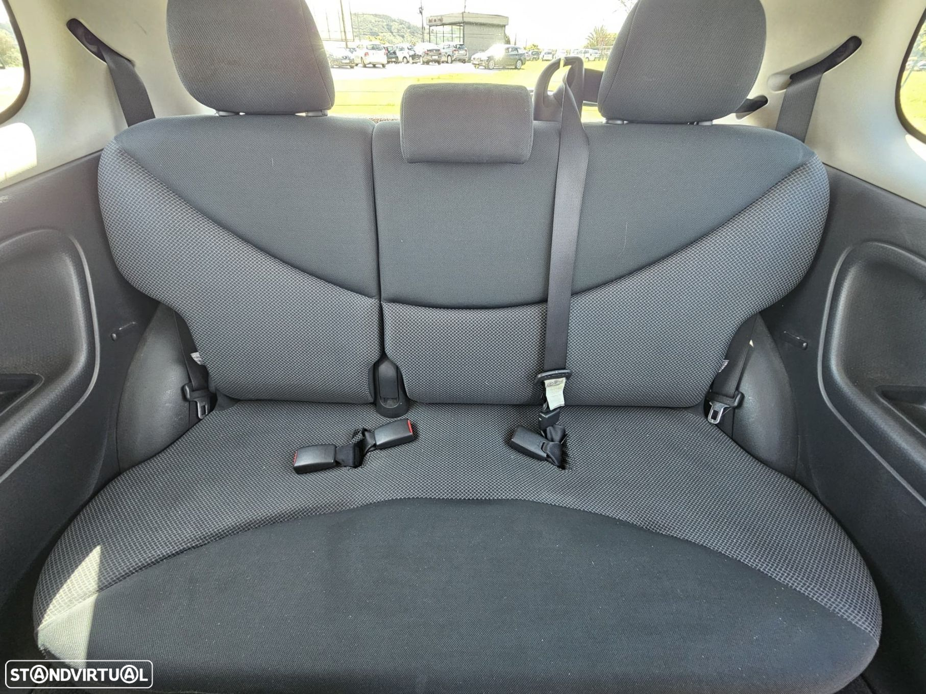 Toyota Yaris 1.0 MMT Final Edition - 17