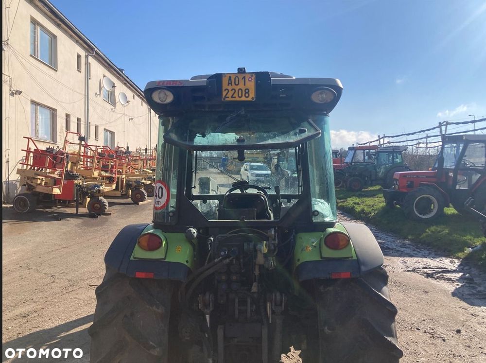 Claas Nexos 240F 4X4 - 5
