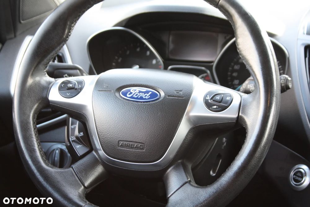 Ford Kuga 1.6 EcoBoost 2x4 Titanium - 13