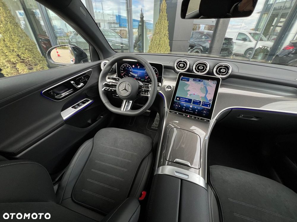 Mercedes-Benz GLC - 13