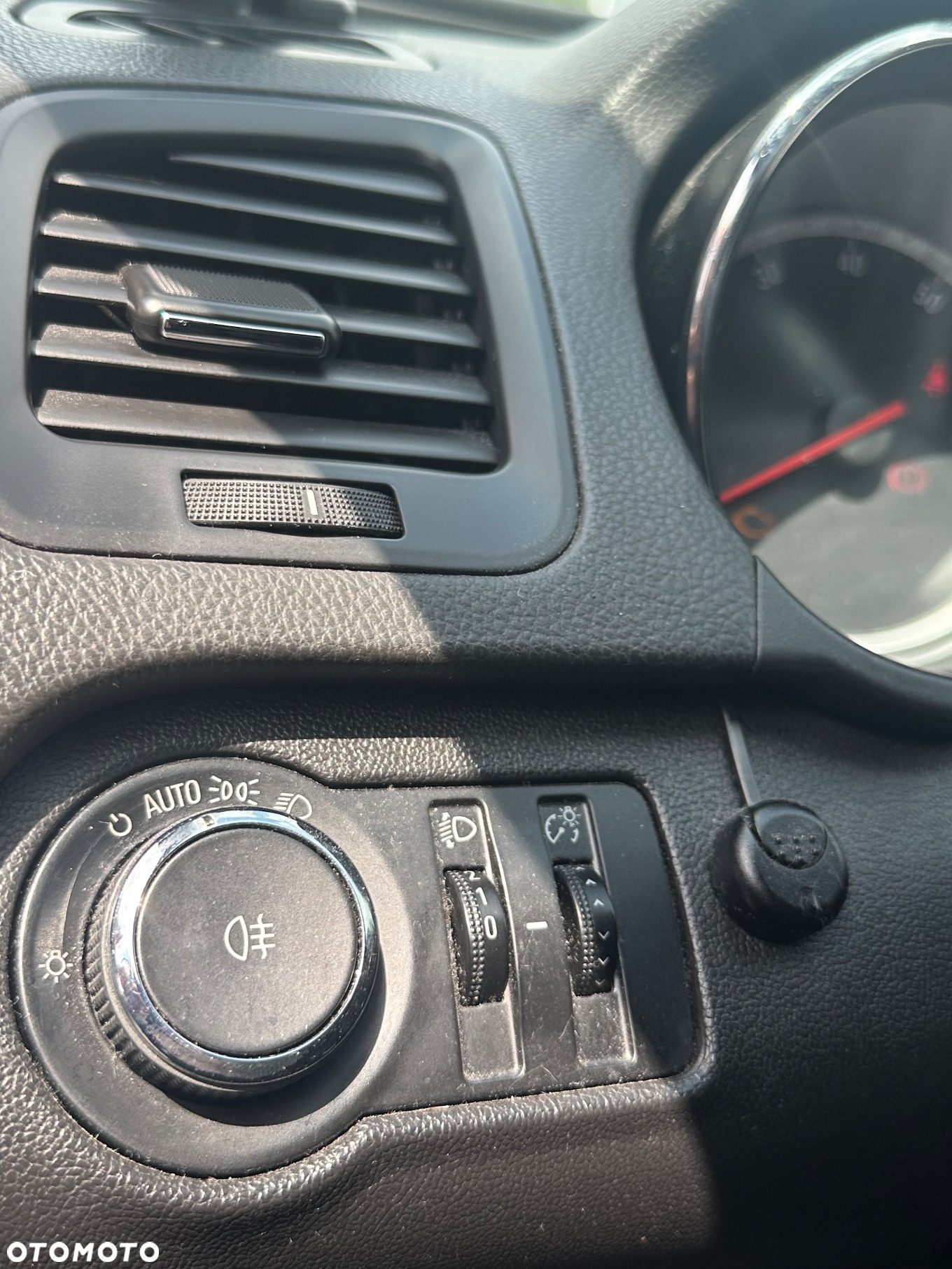 Opel Insignia 1.8 - 20